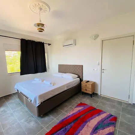 Yalim Apartment *